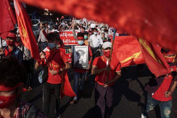 تظاهرات جديدة في ميانمار على الرغم من تحذيرات الجيش