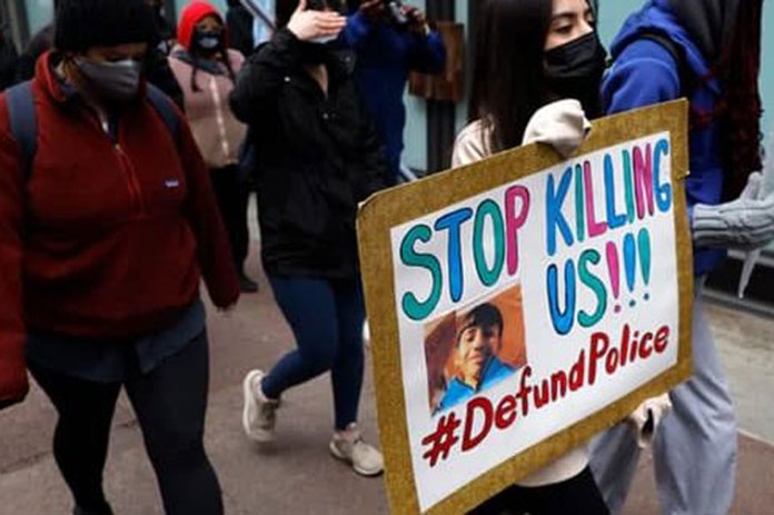 احتجاجات بشيكاغو الأمريكية