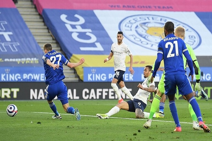 مانشستر سيتي يروض “ثعالب” ليسر