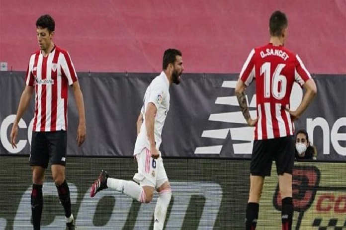 ريال مدريد يتخطى بيلباو ويتشبث بأمل الفوز بالليغا