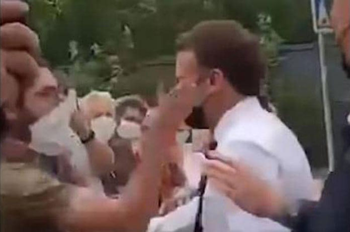 الصفعة ماكرون