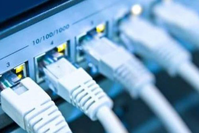 توقف خدمة الانترنت حلب