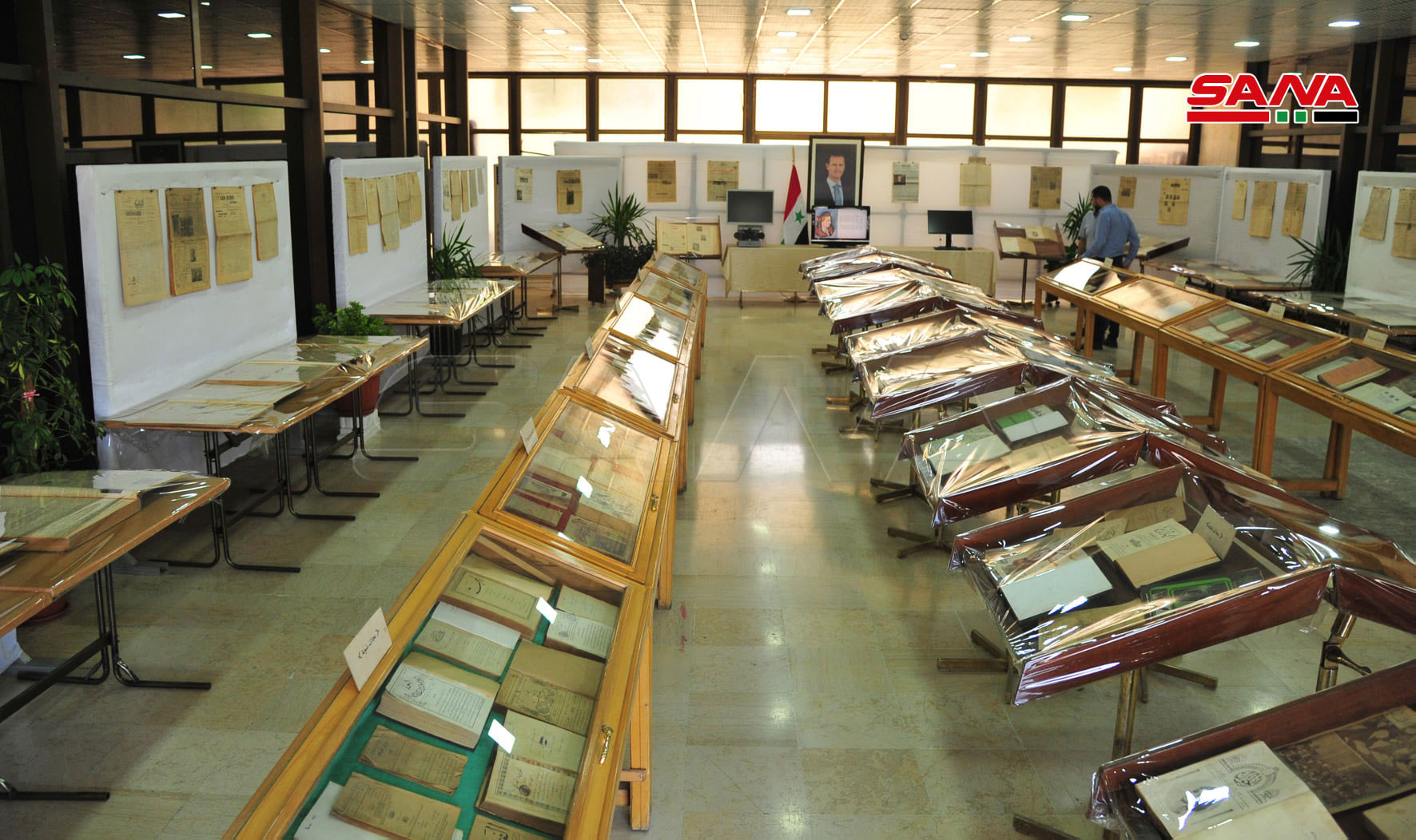 معرض لأرشيف مكتبة الأسد
