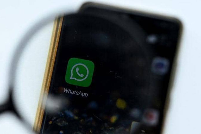 واتساب يودع ملايين الهواتف