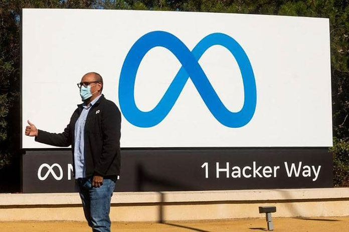 فيسبوك تجني أرباحا