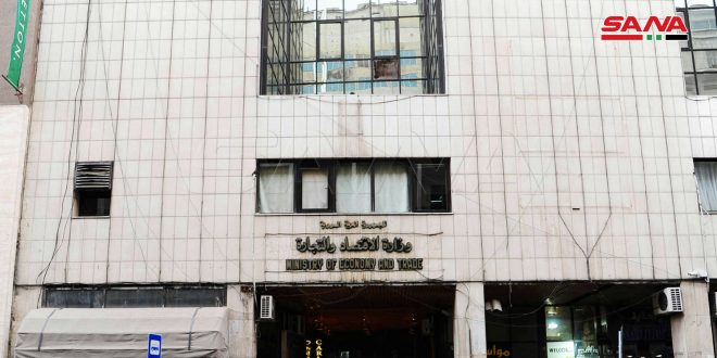 الاقتصاد تحسم بخصوص الأقمشة المصنرة