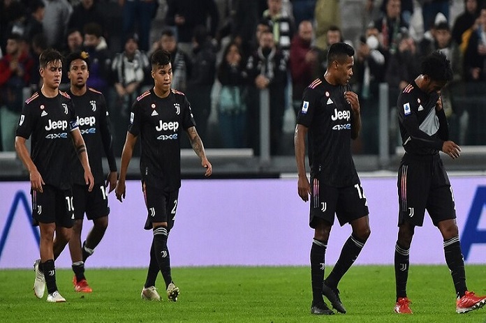 ساسولو يصفع “السيدة العجوز” في عقر دارها