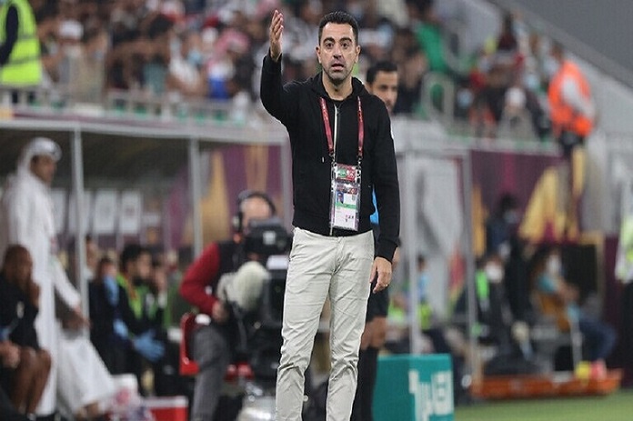 وفد برشلونة يطير إلى قطر للظفر بخدمات تشافي