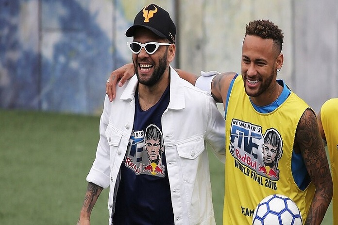 برشلونة يستعين بخدمات “حرسه القديم”