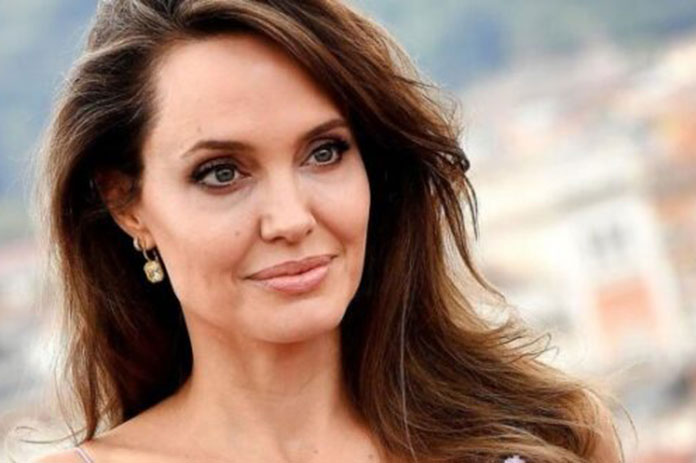 ابنة أنجلينا جولي