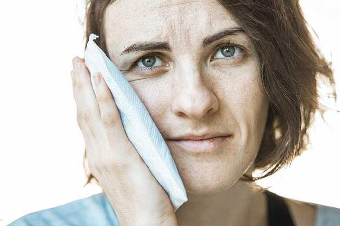 مشاكل اللثة