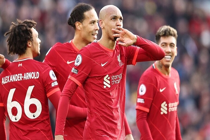 ليفربول يصعد إلى وصافة “البريميرليغ” بثلاثية في شباك برينتفورد