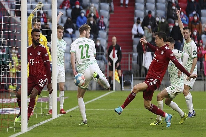 بايرن ميونخ يقلب الطاولة على فيورث في “البوندسليغا”