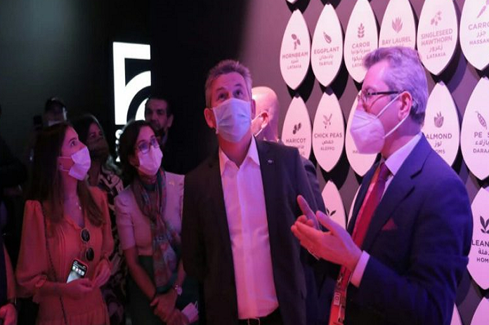 حاكم مقاطعة ماتو غرسو البرازيلية يزور الجناح السوري بإكسبو دبي