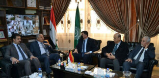 وزير الموارد المائية العراقي ومدير عام أكساد