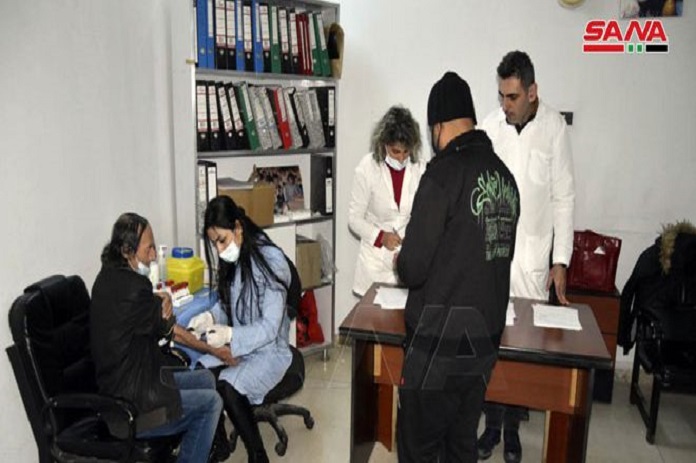 مواصلة توافد المواطنين لمركز الكشف المبكر عن السرطان