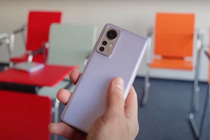 Xiaomi تطرح هاتفا بمواصفات ممتازة وسعر منافس