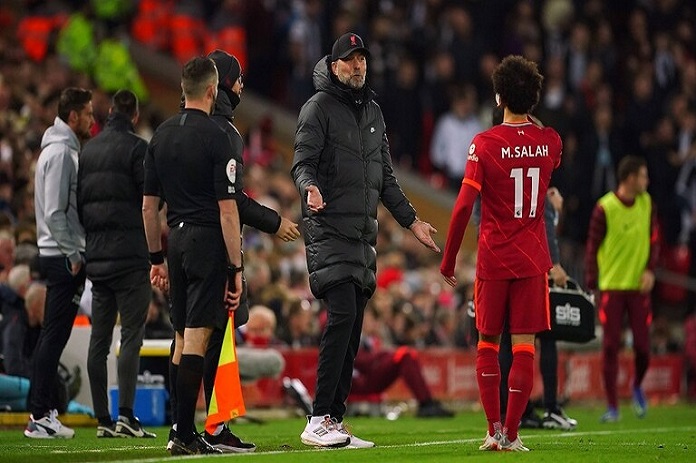 كلوب يحرم محمد صلاح من ركلة جزاء