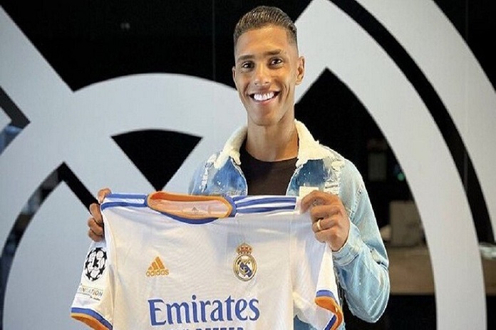 رسميا.. ريال مدريد يضم البرازيلي فينيسيوس توبياس