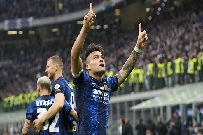 إنتر ميلان ينقض على صدارة “الكالتشيو” بثلاثية في شباك روما