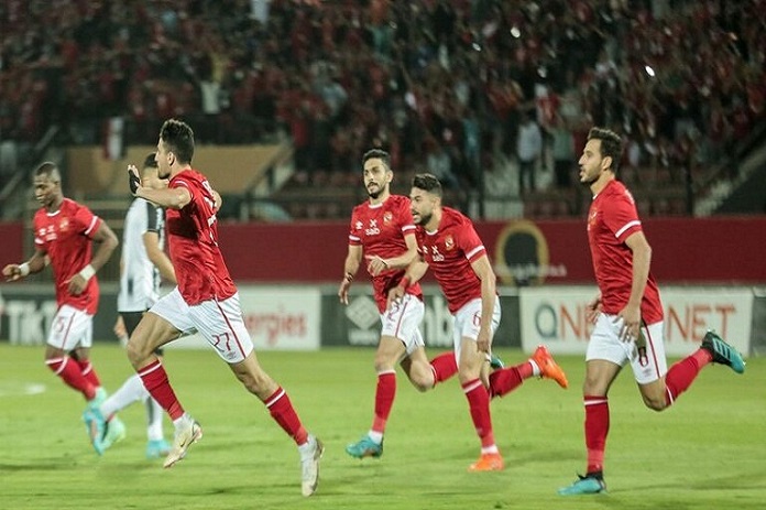 الأهلي المصري يقسو على وفاق سطيف الجزائري برباعية ويقترب من نهائي دوري الأبطال
