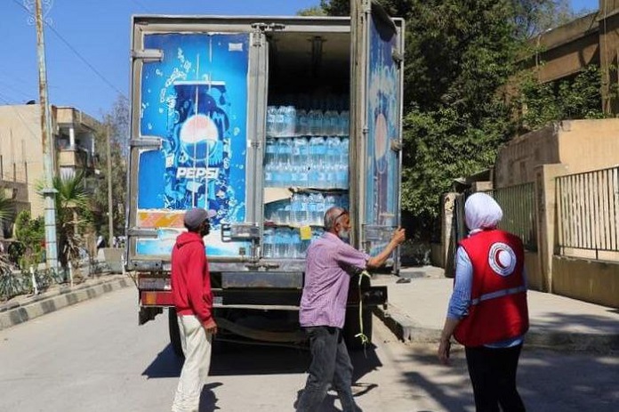 الهلال الأحمر يقدم 60 ألف عبوة مياه لطلاب امتحانات الحسكة