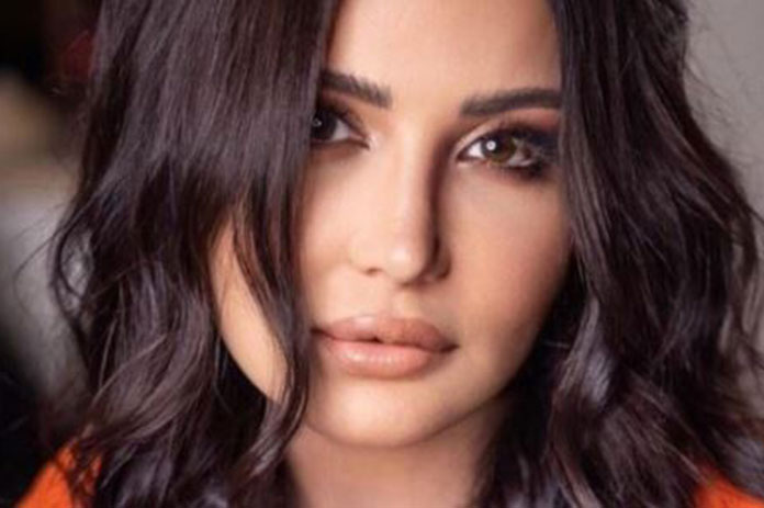 جيهان عبد العظيم تعلن انفصالها عن زوجها