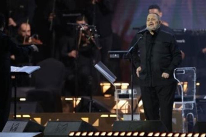 استقبال غير تقليدي لجورج وسوف في موسم الرياض (فيديو)