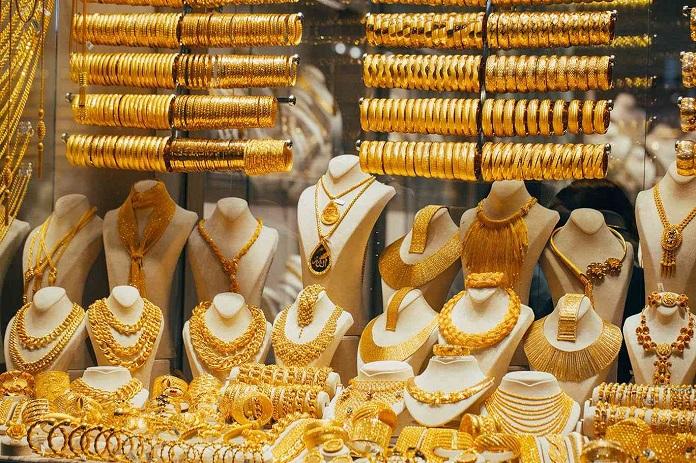 هبوط سعر الذهب بالتزامن مع هبوط الدولار