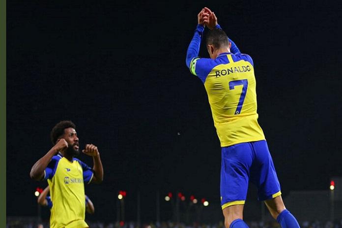 بعبارة واحدة.. “الفيفا” يتفاعل مع “سوبر هاتريك” رونالدو في الدوري السعودي!
