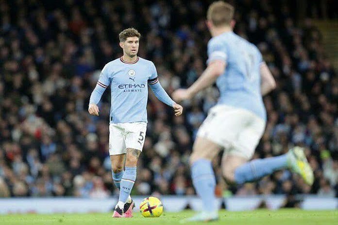 رياض محرز يقود السيتي لنهائي الكأس