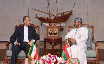 عبداللهيان والبوسعيدي يوقعان وثيقة تعاون عشية وصول سلطان عمان إلى طهران