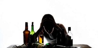 طبيب يوضح كيف يمكن التعافي من الإدمان على الكحول