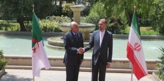 وزير الخارجية الجزائري يؤكد من طهران ترحيب الجزائر بتحسين العلاقات الإيرانية العربية