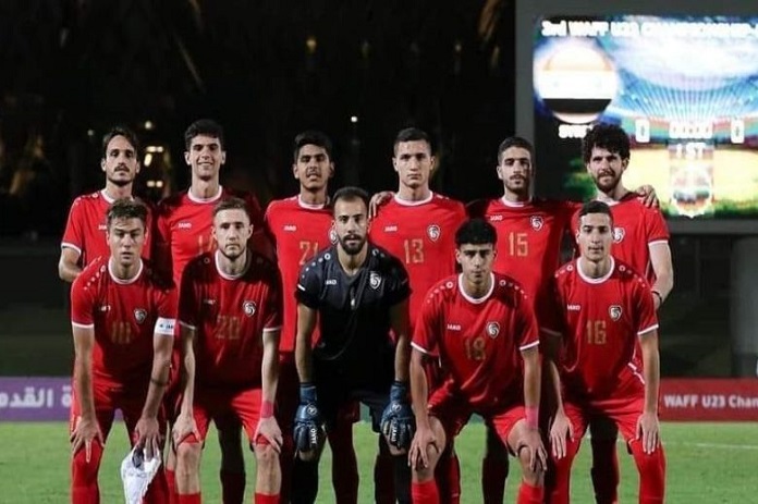 عشرة لاعبين محترفين مع المنتخب الأولمبي لكرة القدم
