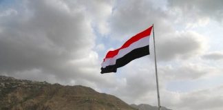 الوفدان اليمني والعماني يغادران صنعاء إلى الرياض لنقاش الحل السياسي الشامل