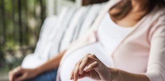 ما الخطر الذي يسببه التدخين أثناء الحمل على الطفل والأم؟