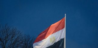 مصر تقر أكبر زيادة للأجور والمعاشات في تاريخها