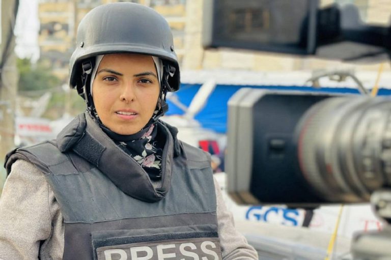 المعهد الدولي للصحافة يمنح مراسلة “اندبندنت عربية” الراحلة مريم أبو دقة جائزة “بطل حرية الصحافة العالمية”